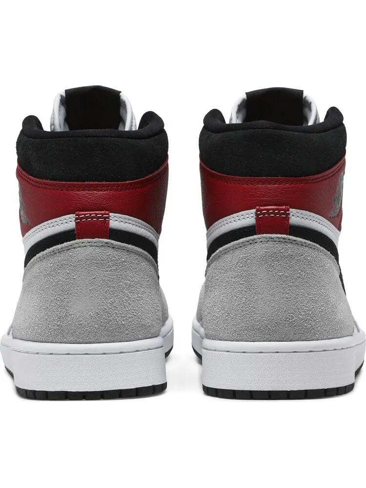 Кроссовки Air Jordan 1 Retro High OG Smoke Grey — изображение 6 из 8, серый