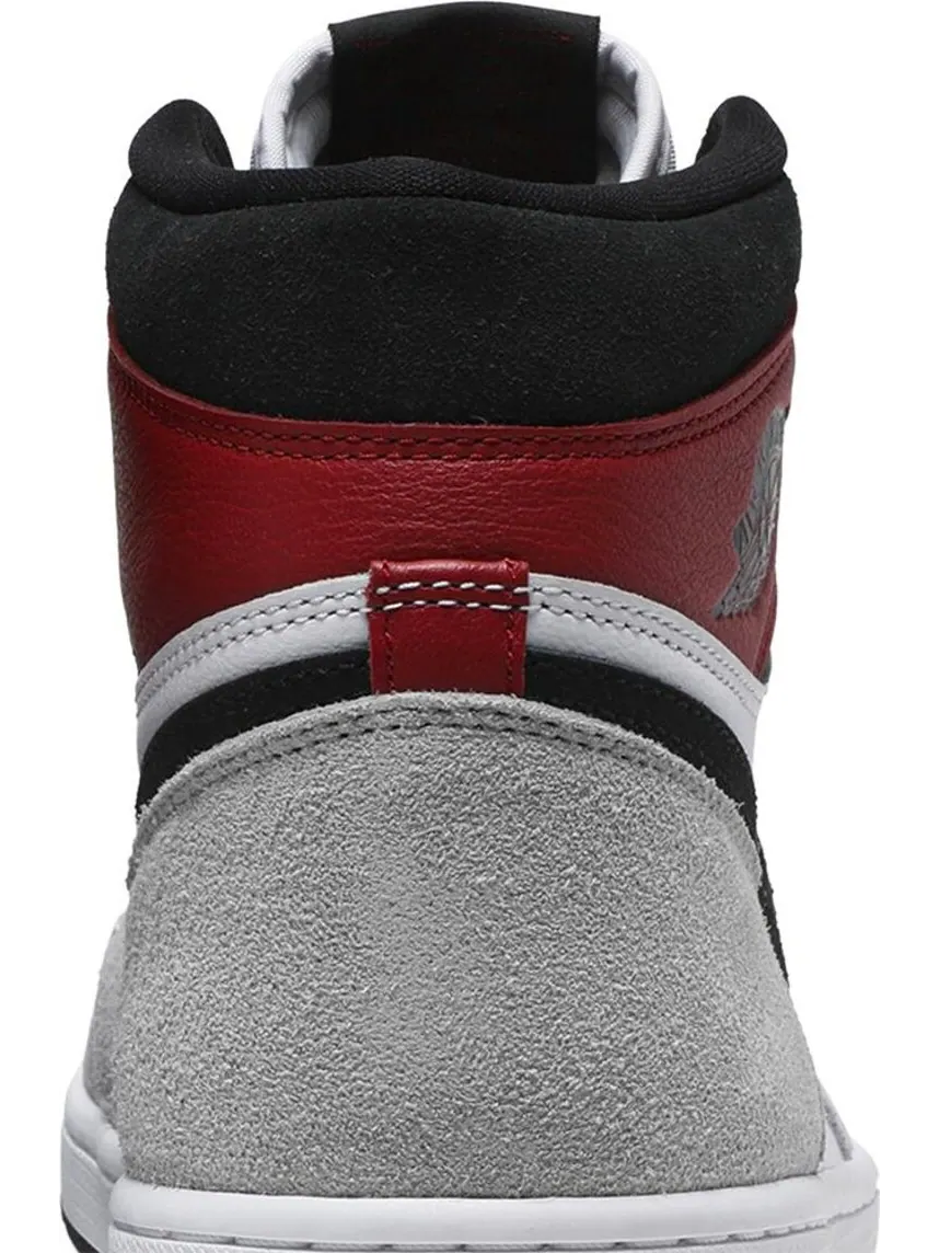 Кроссовки Air Jordan 1 Retro High OG Smoke Grey — изображение 7 из 8, серый