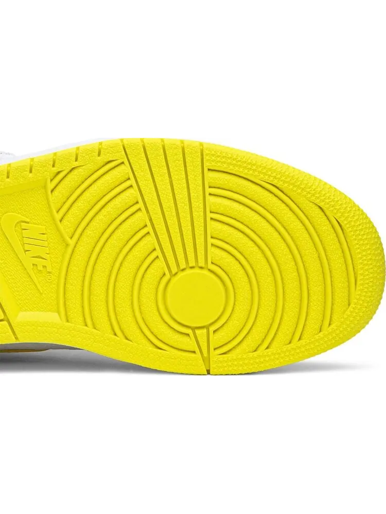 Кроссовки Air Jordan 1 Retro High OG First Class Flight — изображение 5 из 8, белый