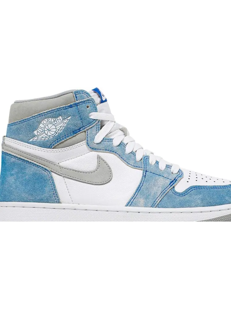 Кроссовки Air Jordan 1 Retro High OG Hyper Royal — изображение 2 из 10, светлый синий