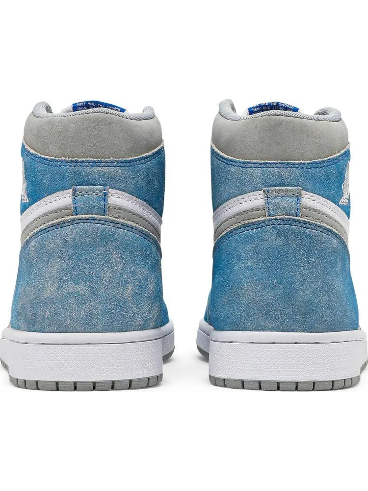 Кроссовки Air Jordan 1 Retro High OG Hyper Royal — изображение 6 из 10, светлый синий