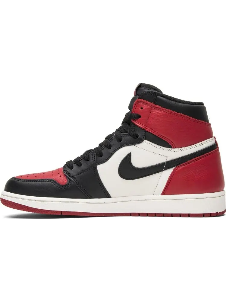 Кроссовки Air Jordan 1 Retro High OG Bred Toe — изображение 3 из 8, красный