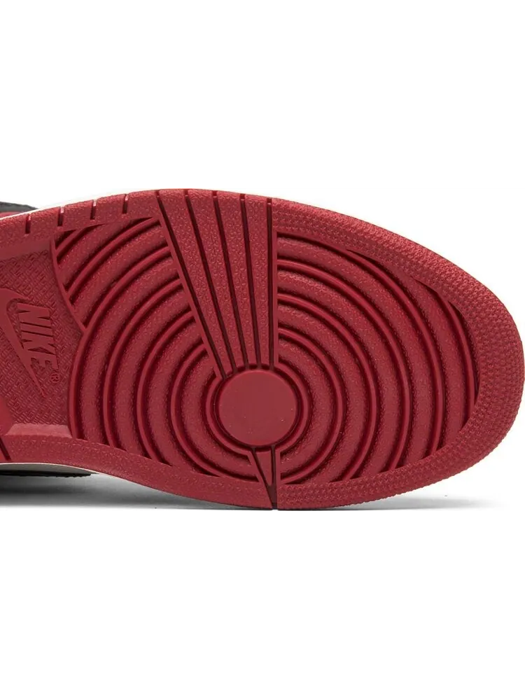Кроссовки Air Jordan 1 Retro High OG Bred Toe — изображение 5 из 8, красный