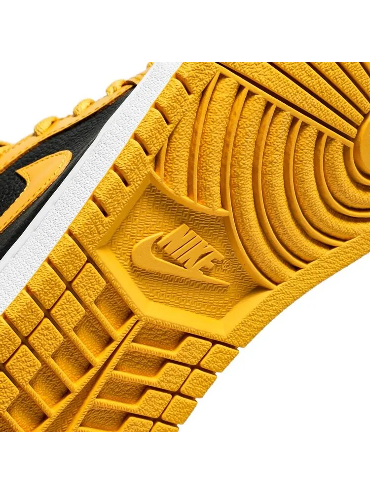 Кроссовки Air Jordan 1 Retro High OG Pollen — изображение 10 из 11, желтый