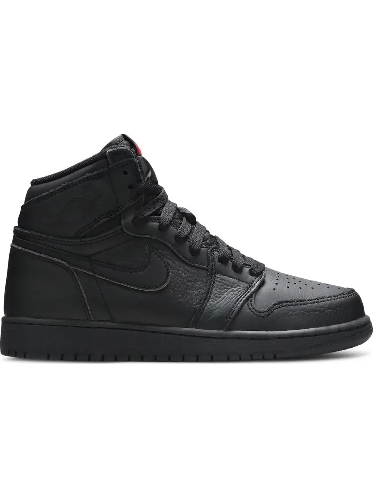 Кроссовки Air Jordan 1 Retro High OG BG Black University Red — изображение 1 из 8, черный