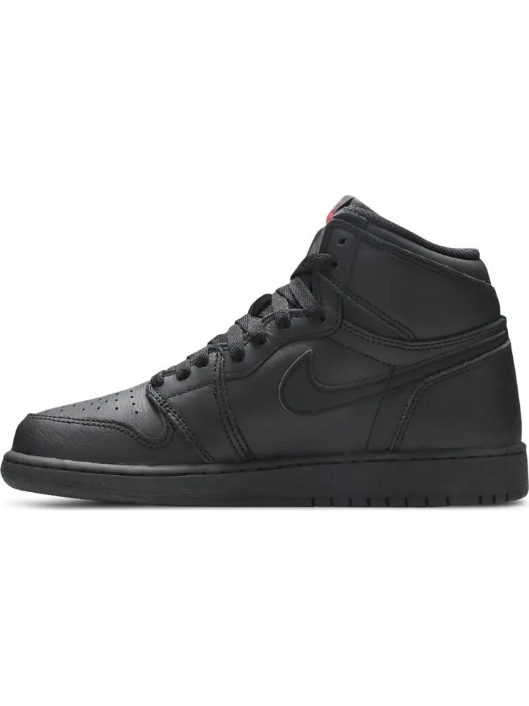 Кроссовки Air Jordan 1 Retro High OG BG Black University Red — изображение 3 из 8, черный