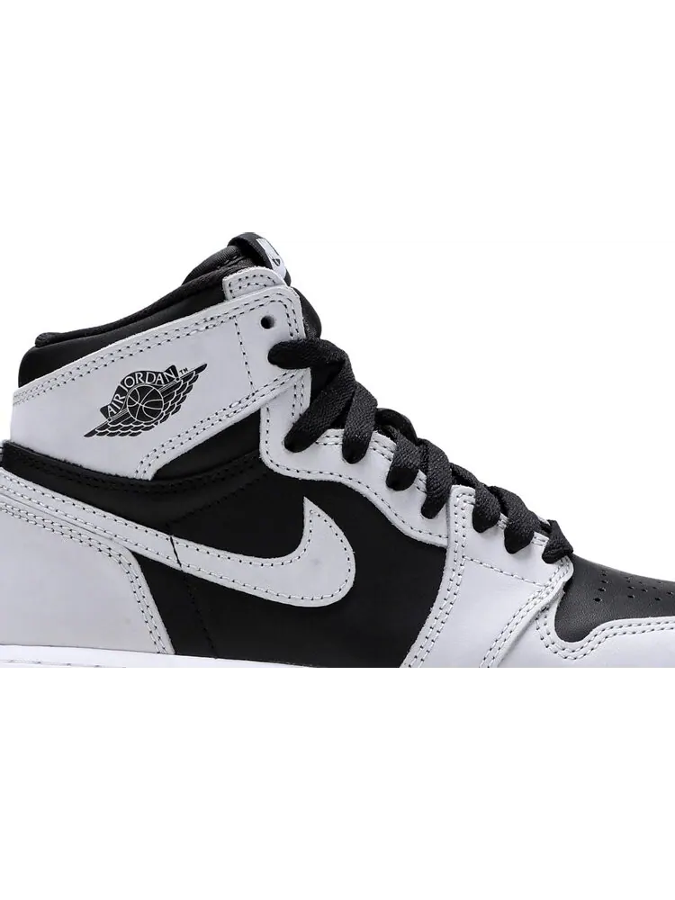 Кроссовки Air Jordan 1 Retro High OG GS Shadow 2.0 — изображение 2 из 8, серый