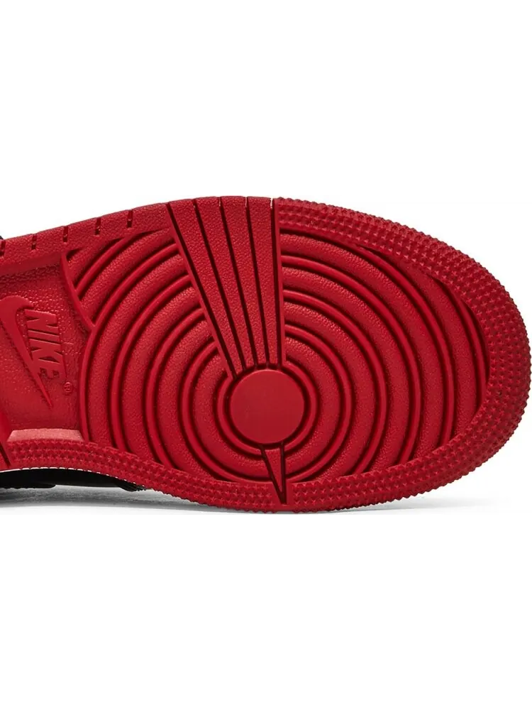 Кроссовки Air Jordan 1 Retro High OG GS Patent Bred — изображение 5 из 8, красный