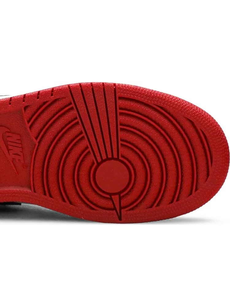 Кроссовки Air Jordan 1 Retro High OG GS Chicago 2015 — изображение 5 из 8, белый