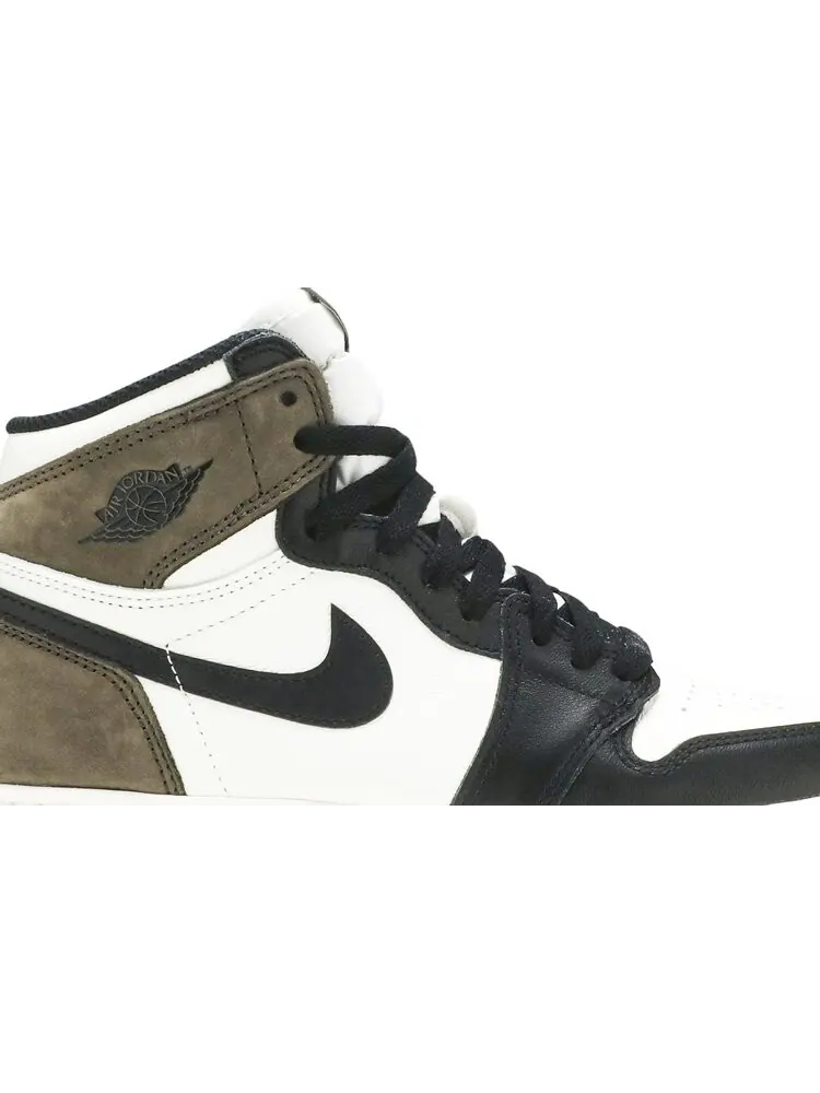 Кроссовки Air Jordan 1 Retro High OG GS Dark Mocha — изображение 2 из 8, коричневый