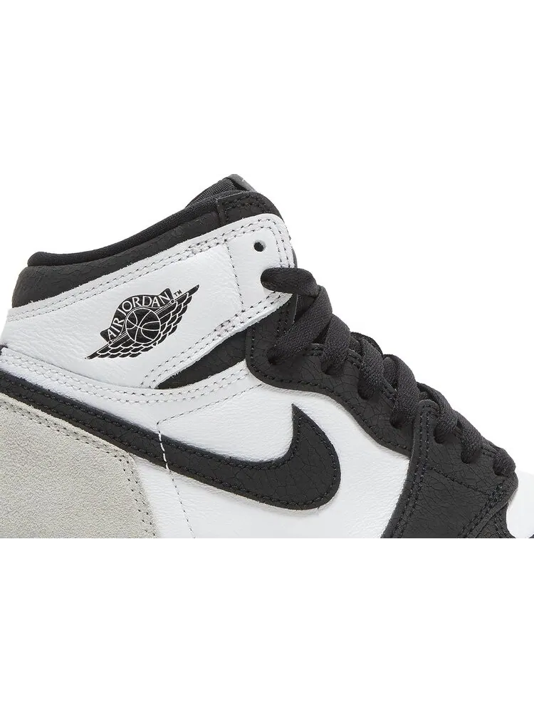 Кроссовки Air Jordan 1 Retro High OG GS Stage Haze — изображение 2 из 8, серый