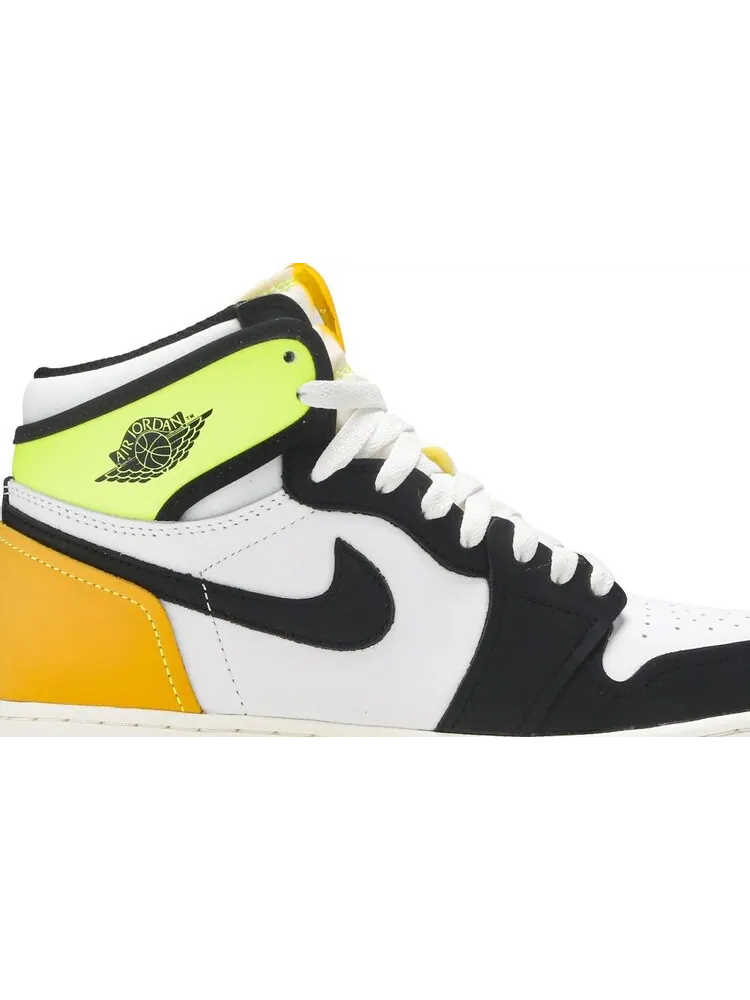 Кроссовки Air Jordan 1 Retro High OG GS Volt Gold — изображение 2 из 8, золото