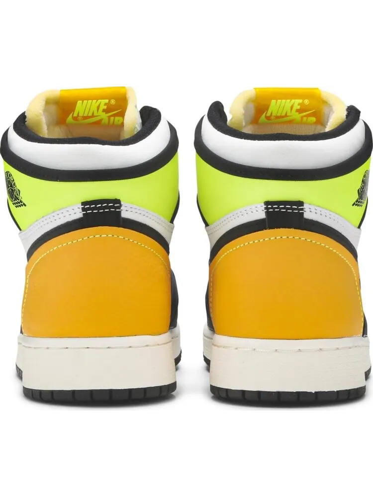 Кроссовки Air Jordan 1 Retro High OG GS Volt Gold — изображение 6 из 8, золото