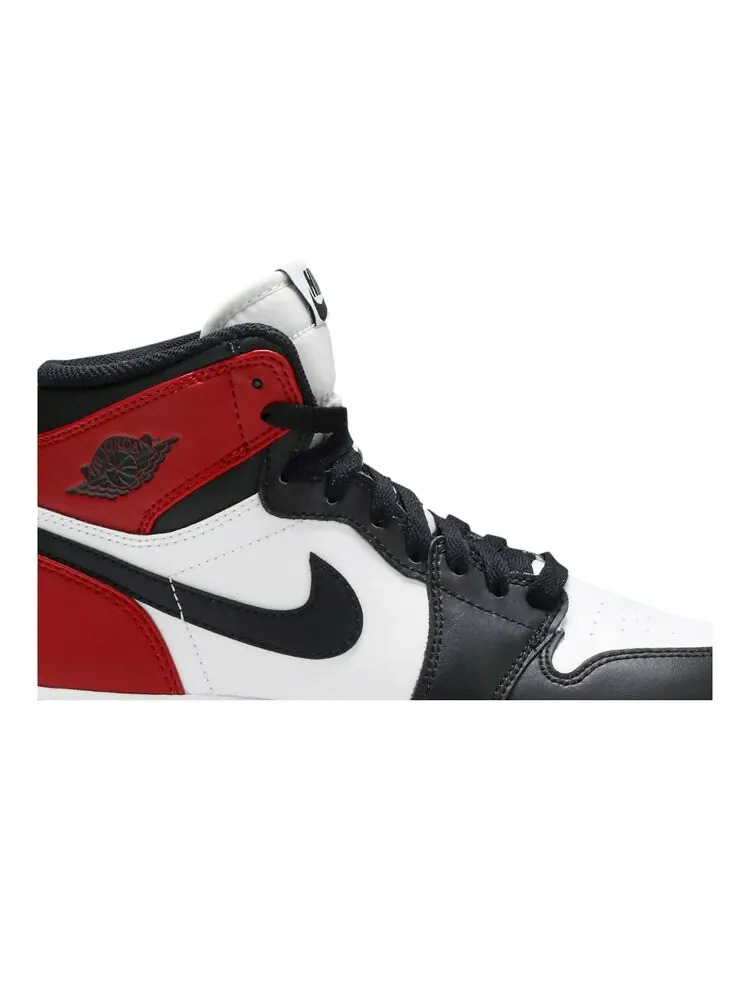 Кроссовки Air Jordan 1 Retro High OG GS 'Black Toe' 2013 — изображение 2 из 4, белый