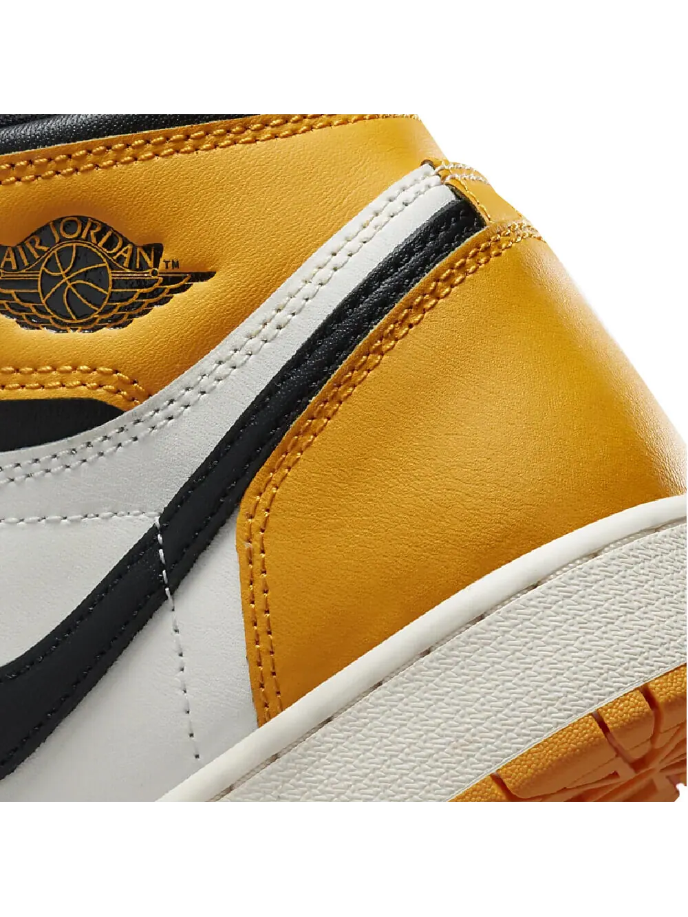 Кроссовки Nike Air Jordan 1 Retro High OG 'Pollen' — изображение 7 из 8, желтый