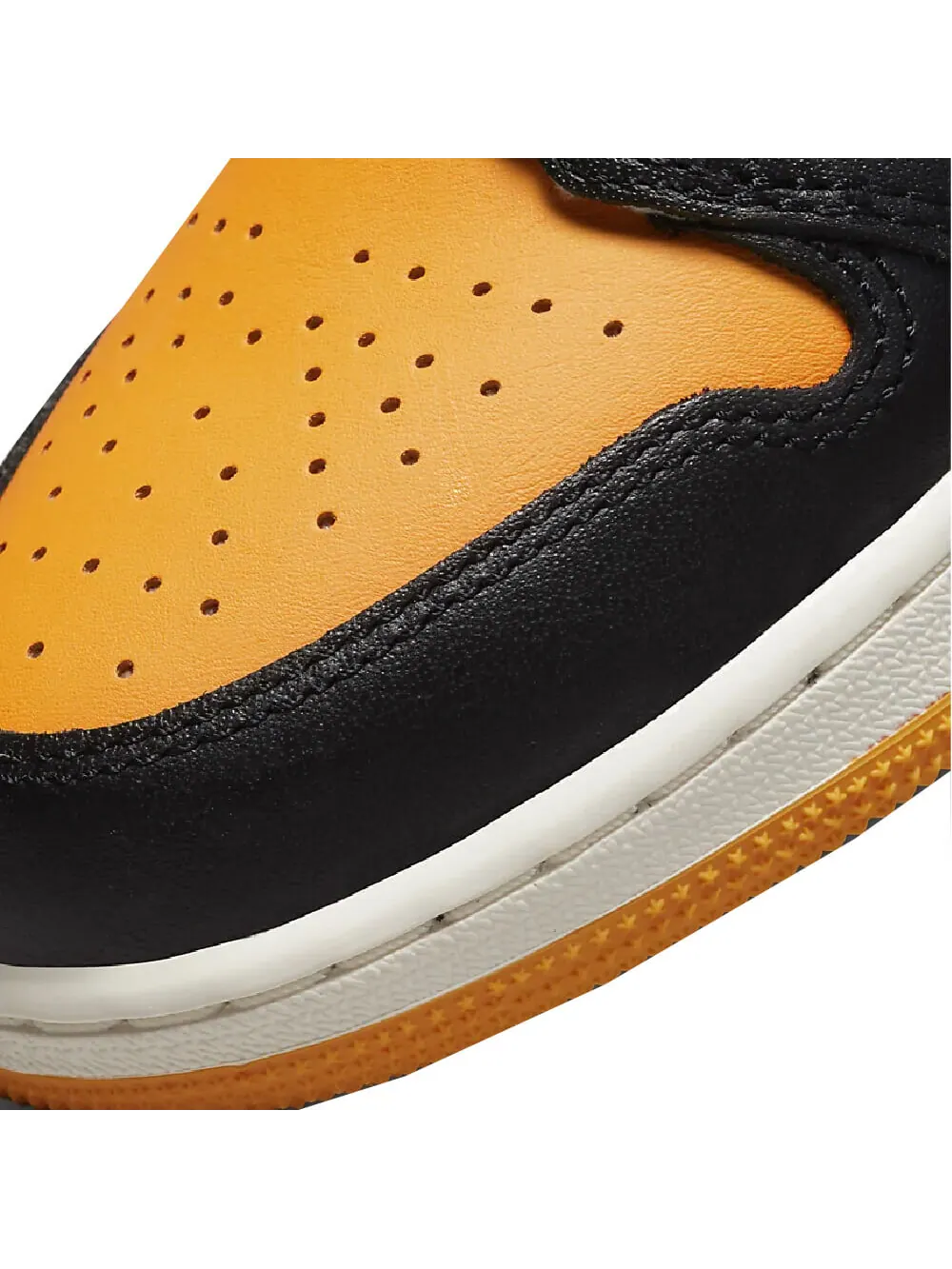 Кроссовки Nike Air Jordan 1 Retro High OG 'Pollen' — изображение 8 из 8, желтый