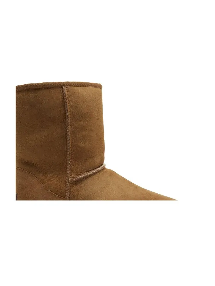 Кроссовки UGG Classic Short — изображение 2 из 4, коричневый