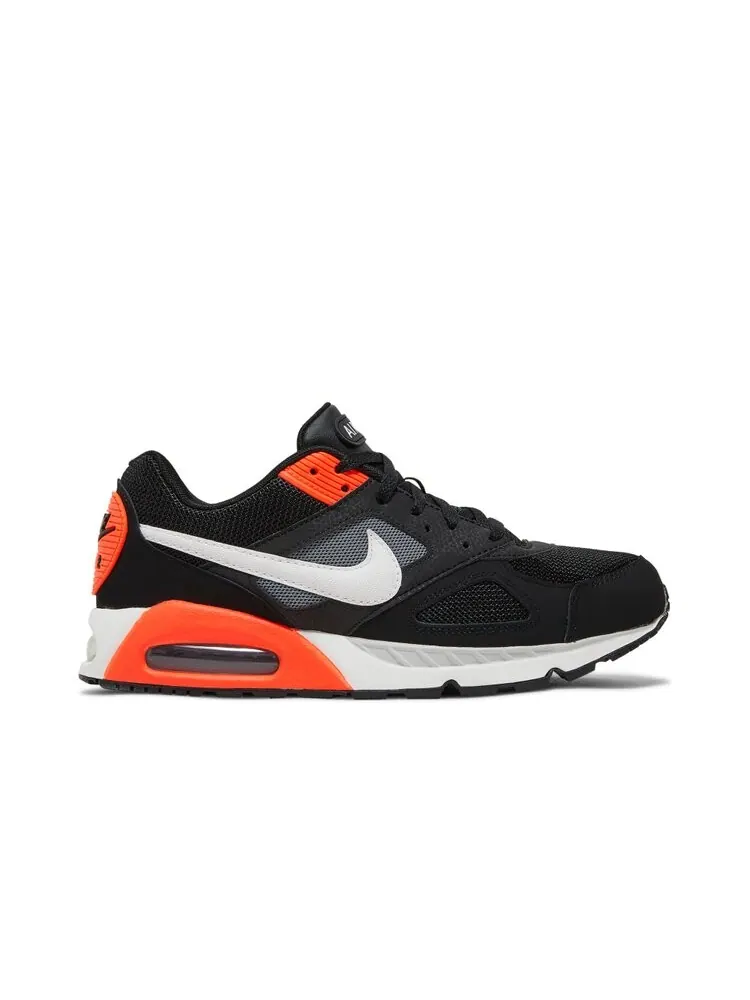 Кроссовки Nike Air Max IVO 'Black Crimson' — изображение 1 из 4, черный