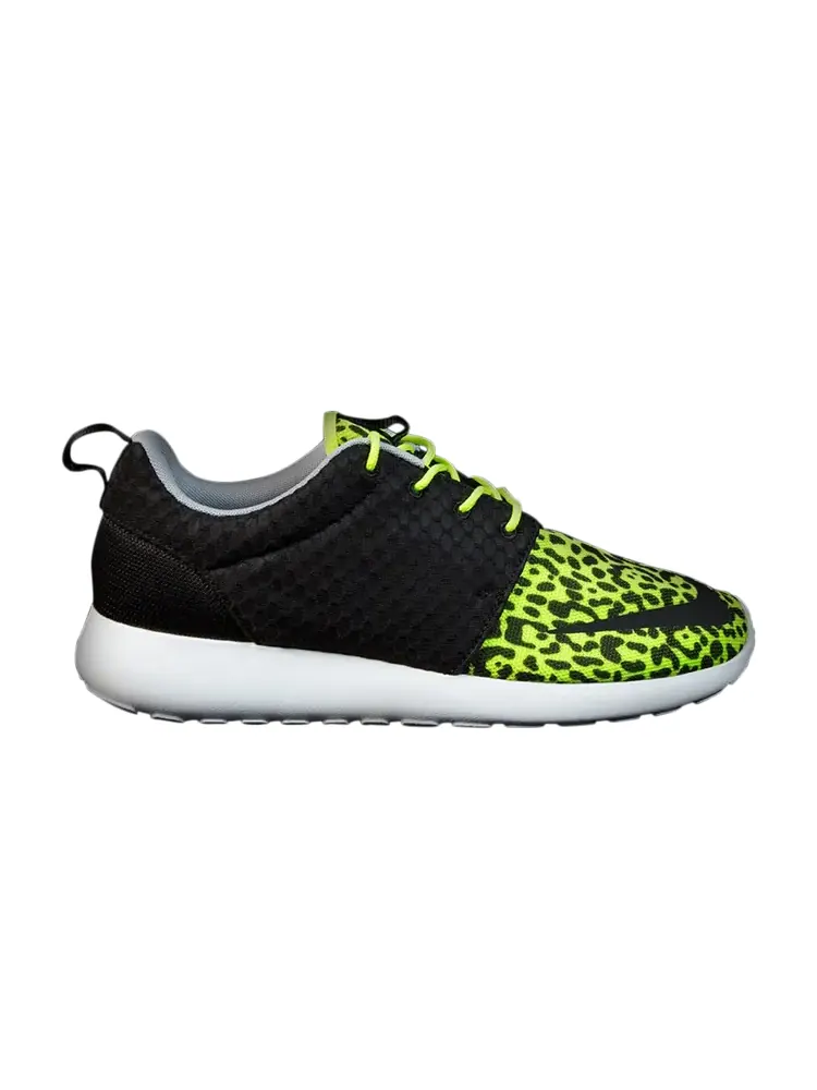 Кроссовки Nike Rosherun FB 'Leopard' — изображение 1 из 4, зеленый