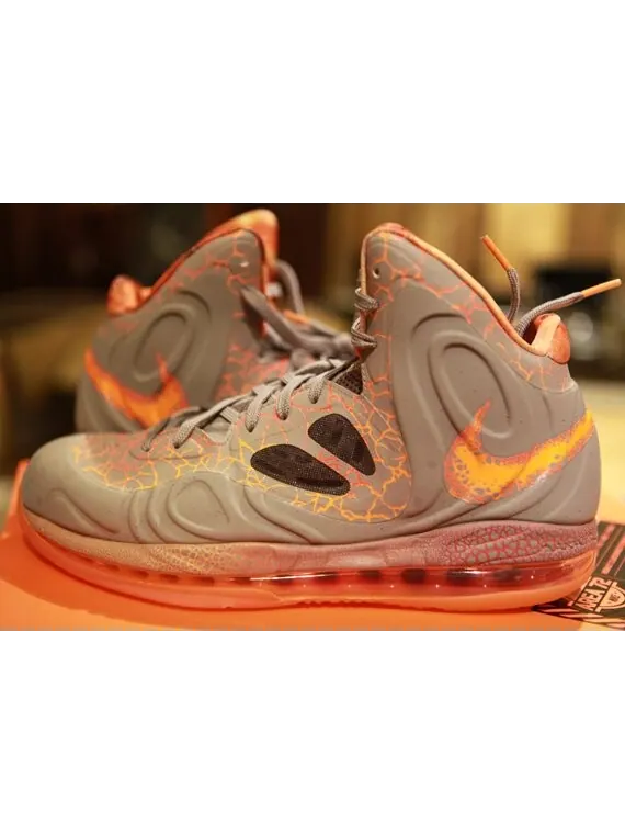 Кроссовки Nike Air Max Hyperposite 'All Star - Area 72' — изображение 2 из 4, серый