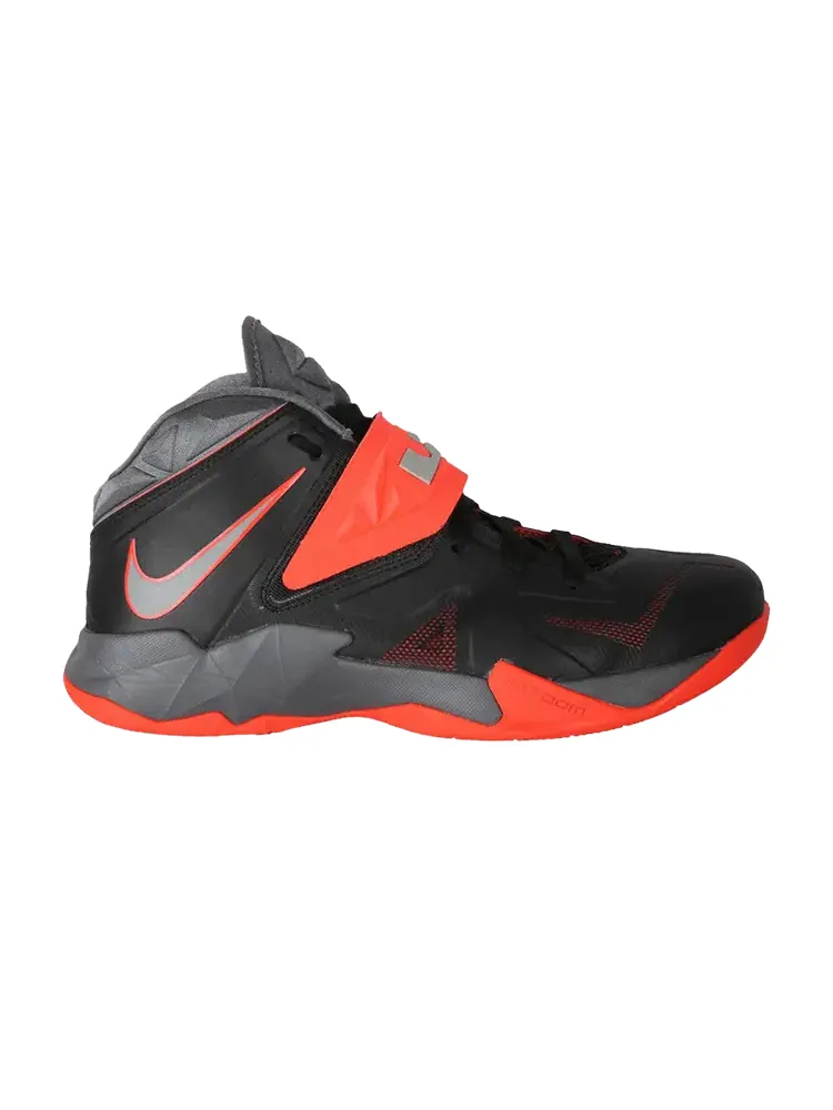 Кроссовки Zoom LeBron Soldier 7 — изображение 1 из 1, черный