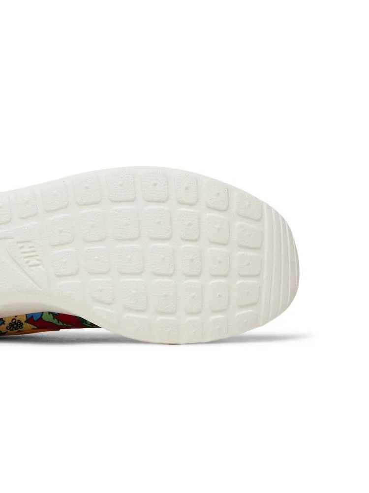 Кроссовки Nike Wmns Roshe One Print 'Aloha Pack' — изображение 6 из 9, красный/желтый