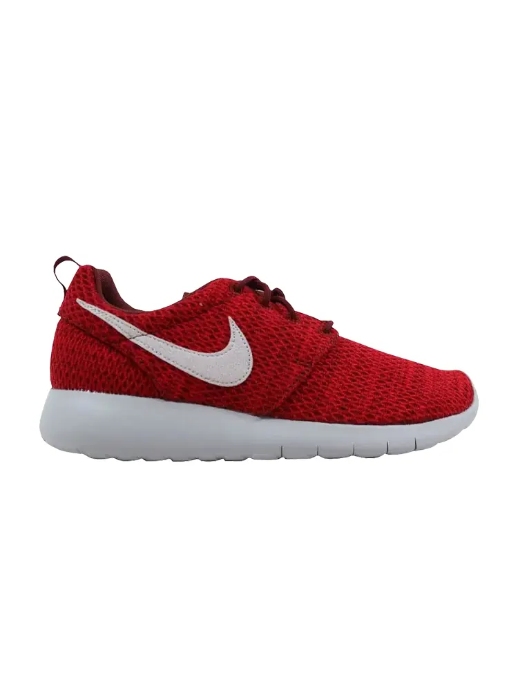 Кроссовки Nike Roshe One GS 'Dark Team Red'