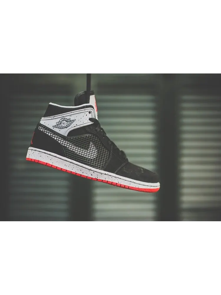 Кроссовки Air Jordan 1 Retro 89 'Black Fire Red Cement' — изображение 2 из 4, черный