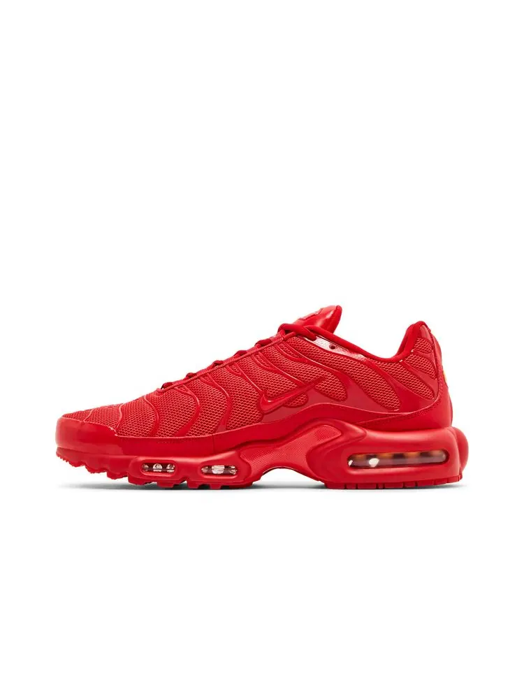 Кроссовки Air Max Plus 'Lava Red' — изображение 3 из 8, красный