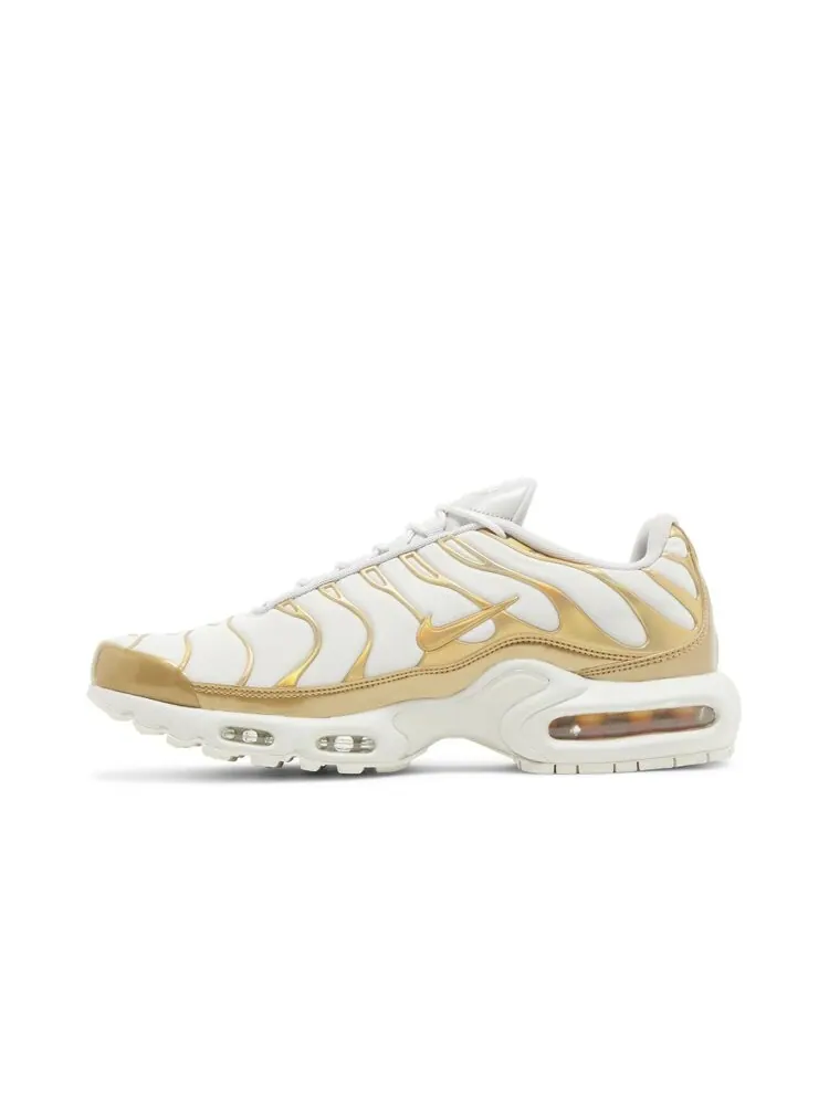 Кроссовки Nike Wmns Air Max Plus 'White Gold' — изображение 3 из 4, белый