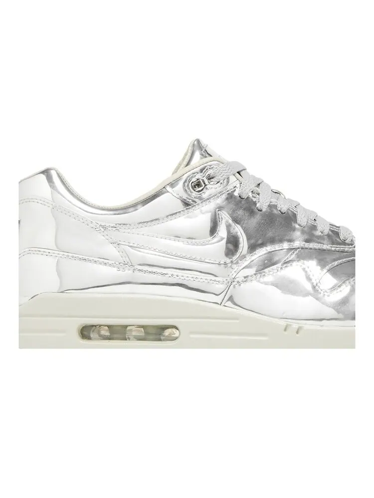 Кроссовки Nike Wmns Air Max 1 Sp 'Liquid Silver' — изображение 2 из 4, серебряный