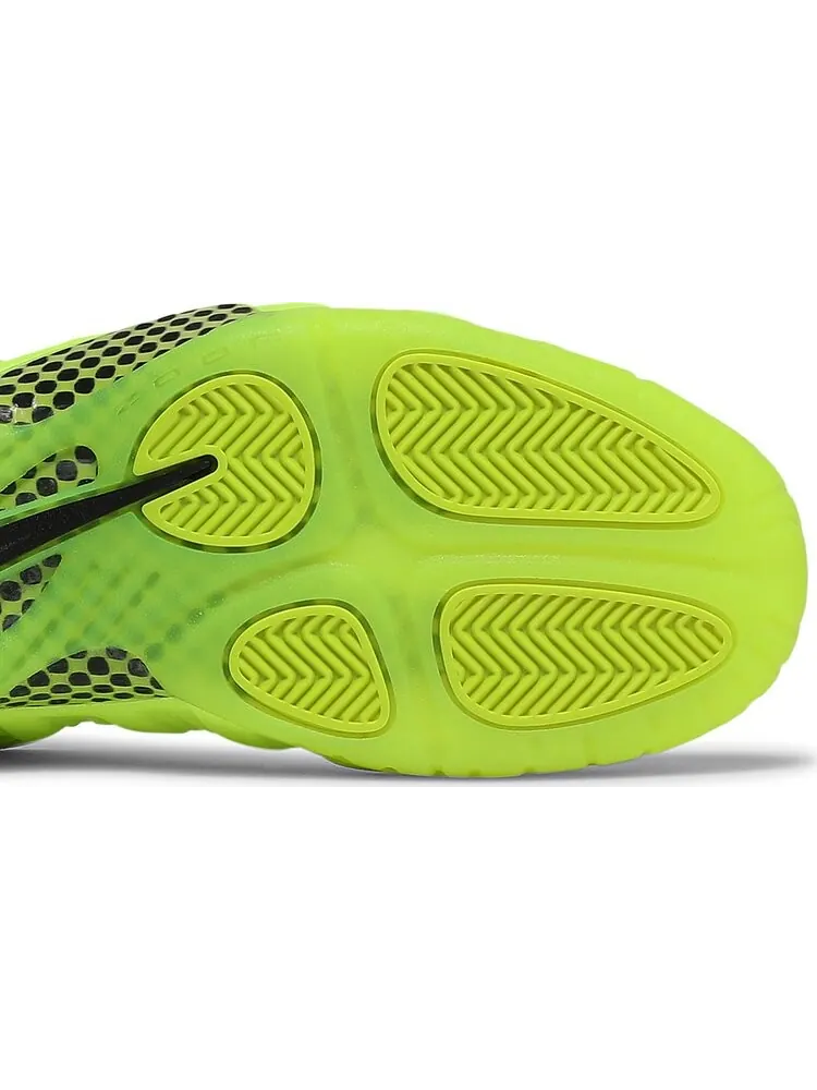 Кроссовки Nike Air Foamposite Pro 'Volt' 2021 — изображение 5 из 8, желтый
