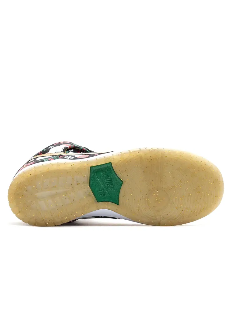 Кроссовки Nike Concepts x Dunk High SB Premium 'Ugly Christmas Sweater' — изображение 4 из 4, черный