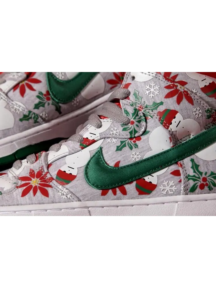 Кроссовки Nike Concepts x Dunk High Premium SB 'Ugly Christmas Sweater' — изображение 3 из 6, серый