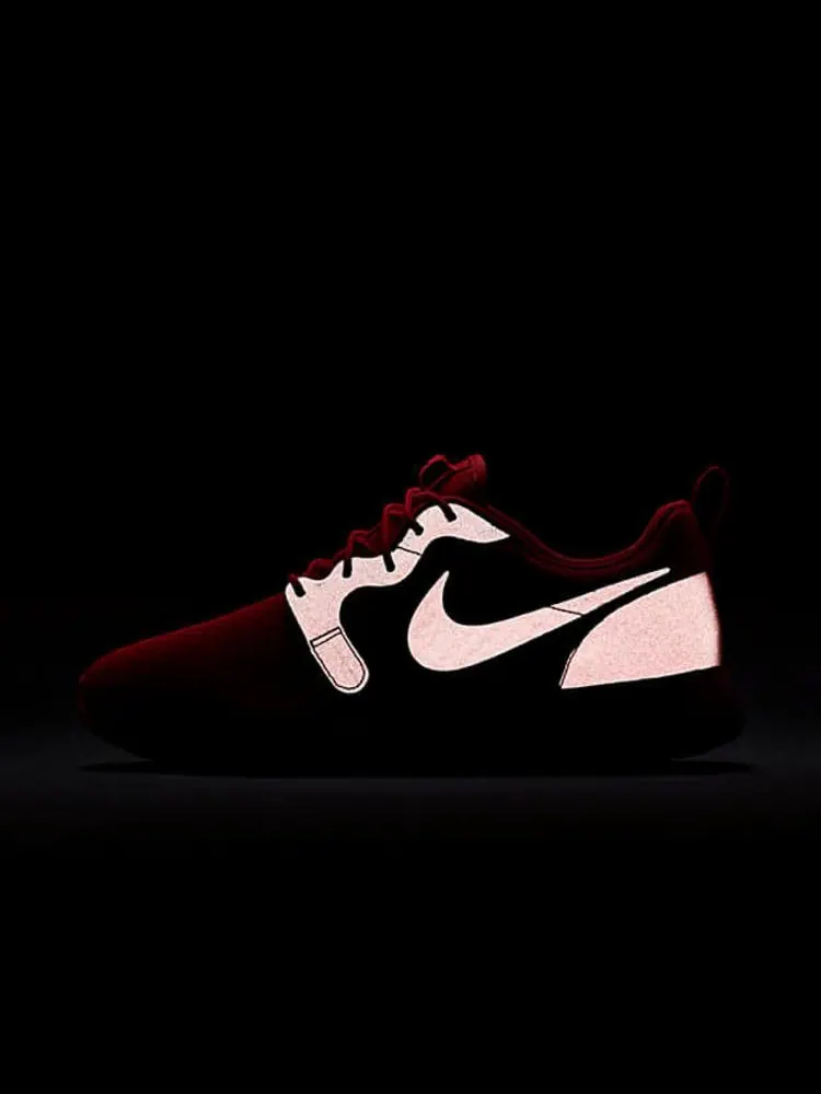 Кроссовки Nike Roshe One Hyperfuse 'University Red' — изображение 4 из 6, красный/красный-черный