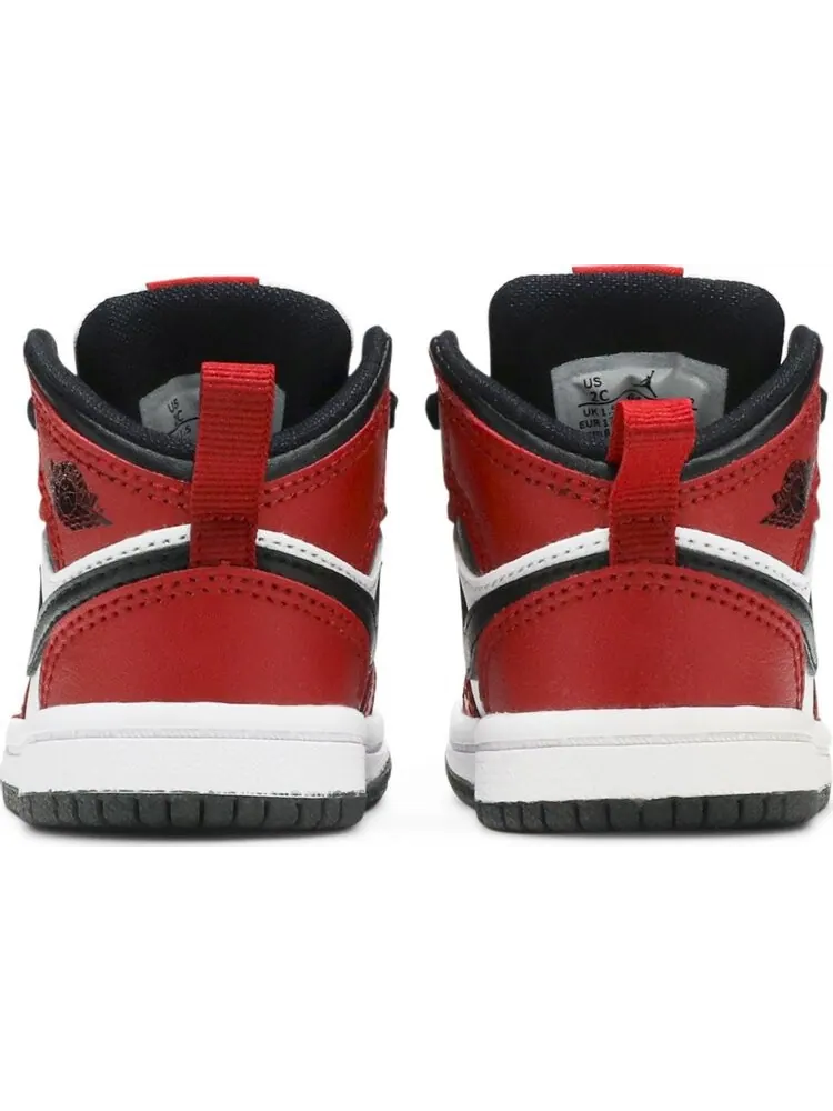 Кроссовки Jordan 1 Mid TD Chicago Black Toe — изображение 6 из 8, красный