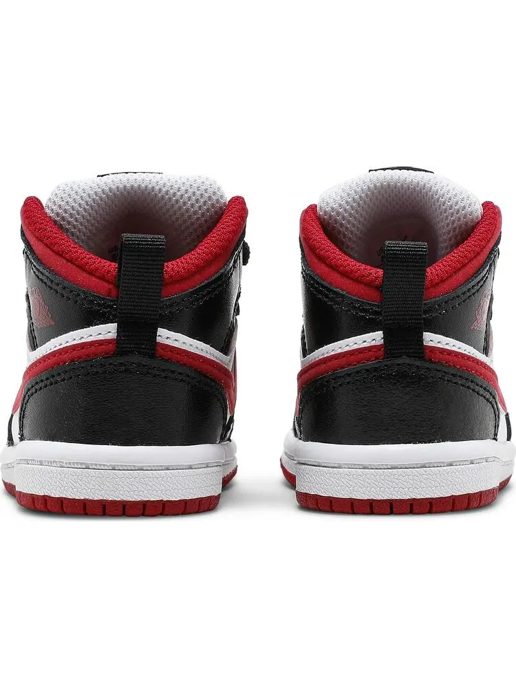 Кроссовки Air Jordan 1 Mid TD Black Gym Red — изображение 6 из 8, белый