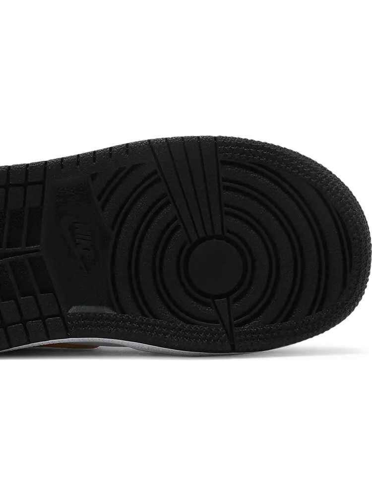 Кроссовки Air Jordan 1 Mid TD Black University Gold — изображение 5 из 8, белый