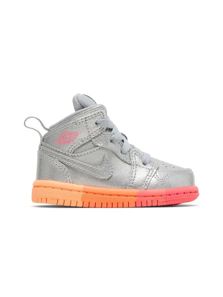 Кроссовки Air Jordan Air Jordan 1 Mid TD 'Metallic Silver Pink Crimson' — изображение 2 из 9