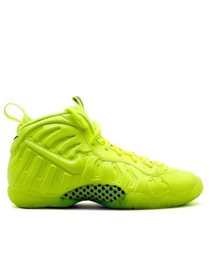 Кроссовки Nike Air Foamposite Pro Premium LE BG 'Volt' — изображение 2 из 4, зеленый