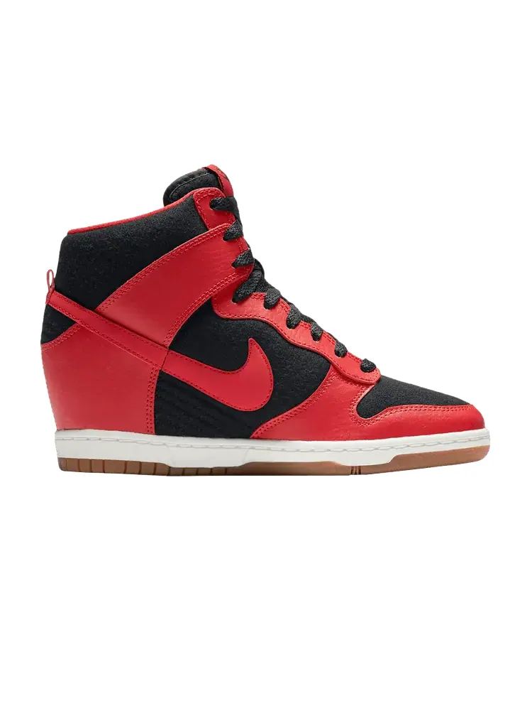 Кроссовки Nike Wmns Dunk Sky Hi Essential — изображение 1 из 1, красный