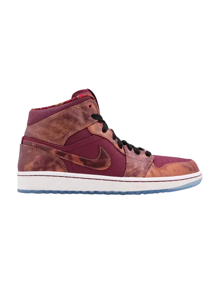 Кроссовки Air Jordan 1 Mid 'BHM' — изображение 1 из 4, мульти