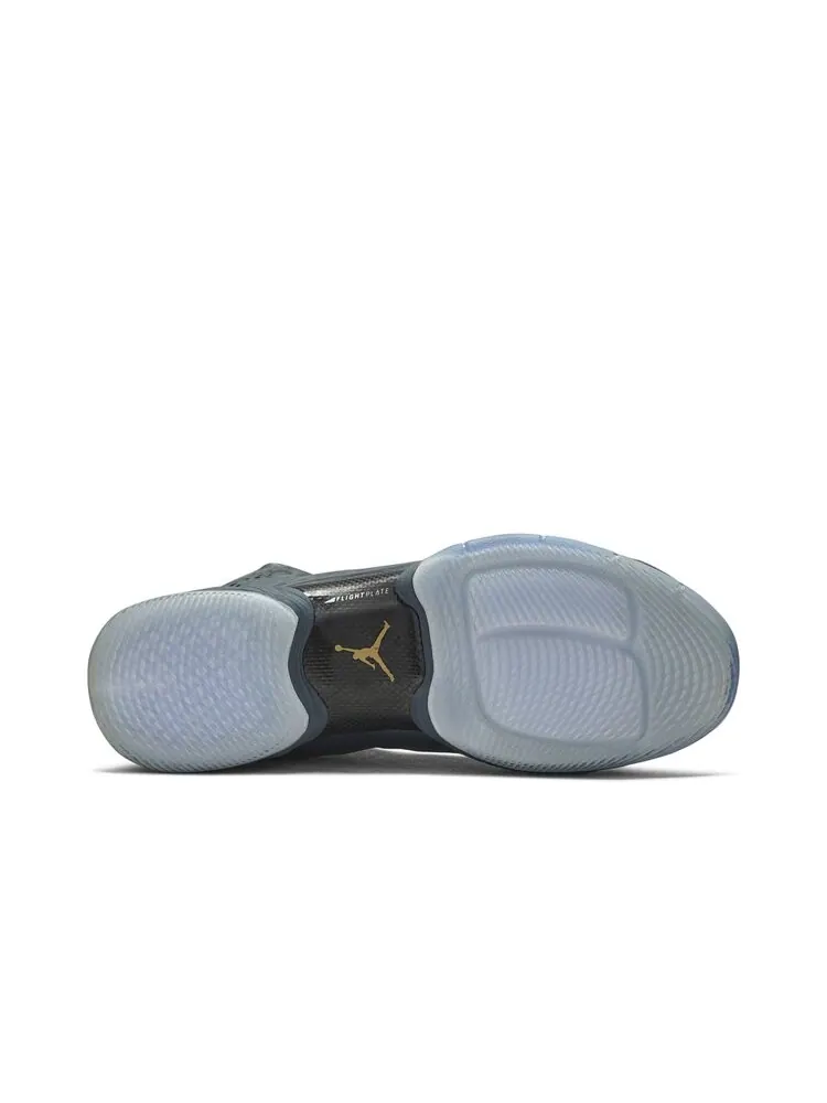 Кроссовки Air Jordan Jordan Melo M10 BHM 'Black History Month' — изображение 4 из 4, серый