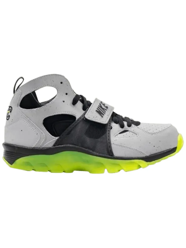 Кроссовки Nike Air Trainer Huarache Premium QS 'NYC' — изображение 1 из 1, серый