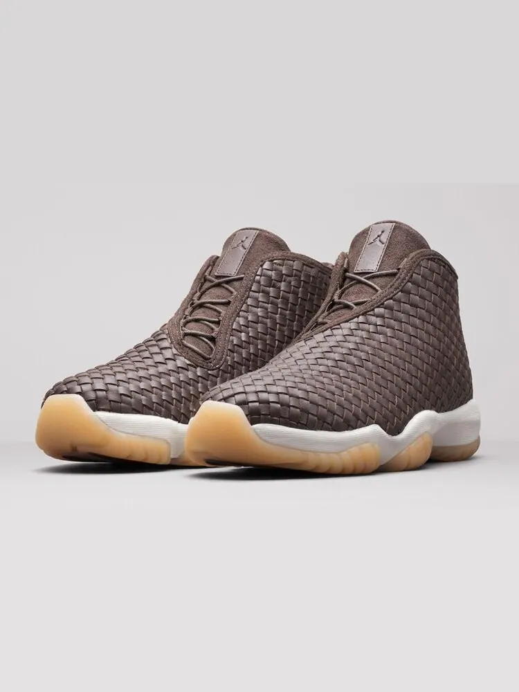 Кроссовки Air Jordan Future Premium 'Dark Chocolate' — изображение 2 из 4, коричневый
