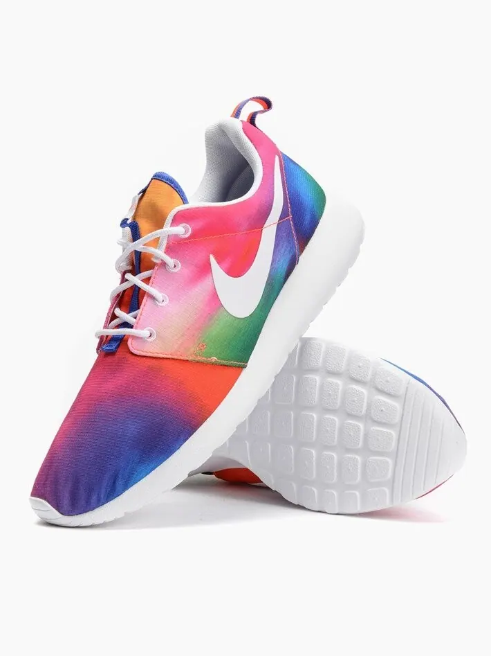 Кроссовки Nike Rosherun Print 'Tie Dye' — изображение 2 из 4, мульти