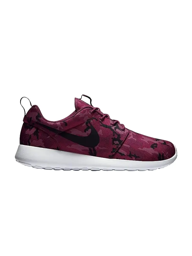 Кроссовки Nike Rosherun Print 'Red Camo' — изображение 1 из 1, красный