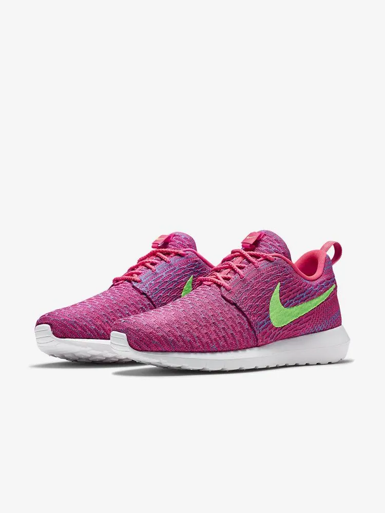 Кроссовки Nike Roshe Flyknit 'Pink Flash' — изображение 3 из 7, розовый/розовый/синий