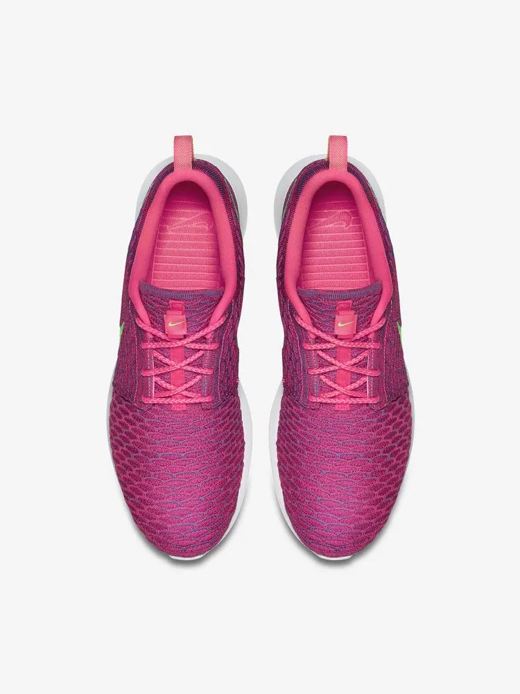 Кроссовки Nike Roshe Flyknit 'Pink Flash' — изображение 4 из 7, розовый/розовый/синий