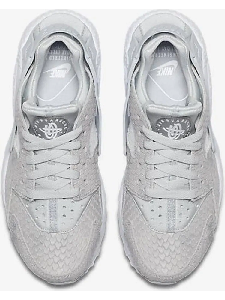 Кроссовки Nike Wmns Air Huarache Premium 'Grey Snakeskin' — изображение 3 из 6, серый
